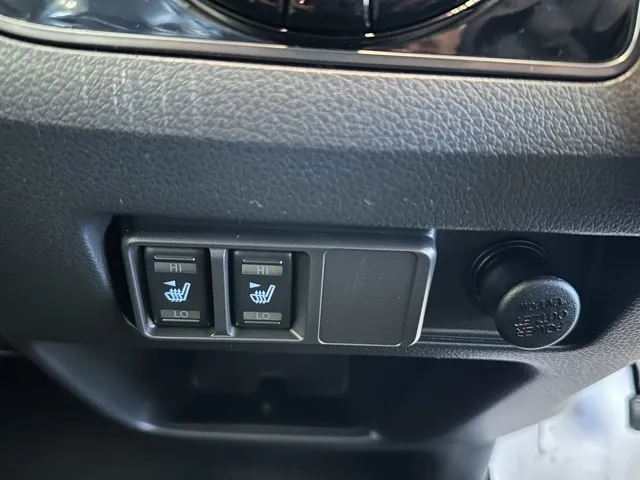 キャラバン(ニッサン)ディーゼル ロング オーテックラインプラスブラックP 左PSD 4WD登録済未使用車 21