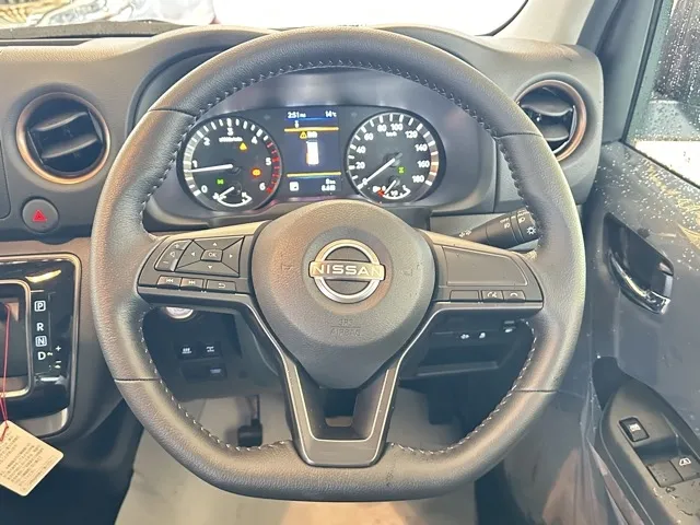 キャラバン(ニッサン)ディーゼル ロング オーテックラインプラスブラックP 左PSD 4WD登録済未使用車 7