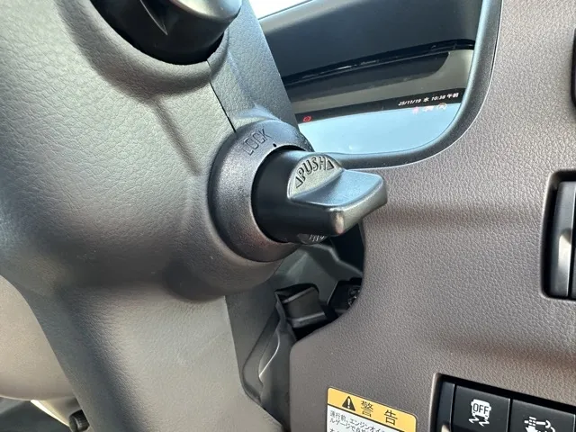 キャンター(三菱)全低床キョウカダンプ ３ｔ登録済未使用車 13