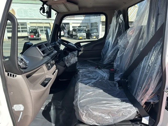 キャンター(三菱)全低床キョウカダンプ ３ｔ登録済未使用車 3