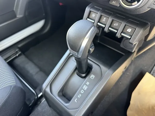 ジムニー(スズキ)XC ＡＴ車新車見本展示無 13