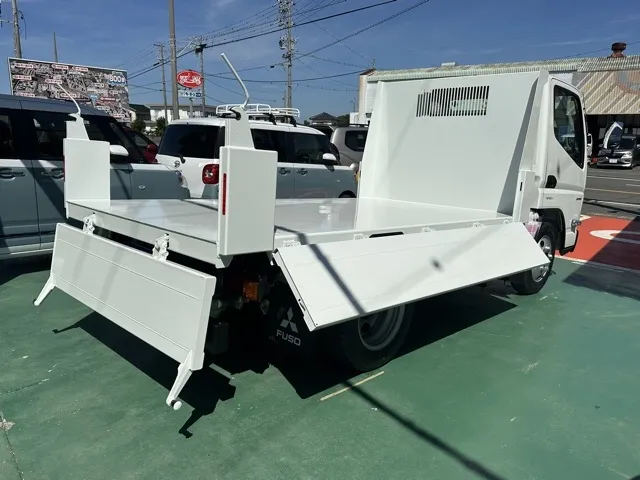 キャンター(三菱)全低床キョウカダンプ ３ｔレンタ登録済未使用車 12