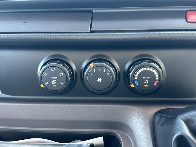 キャンター(三菱)全低床キョウカダンプ ３ｔレンタ登録済未使用車 19