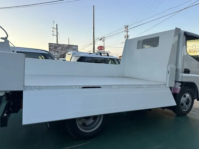 キャンター(三菱)全低床キョウカダンプ ３ｔ登録済未使用車 11
