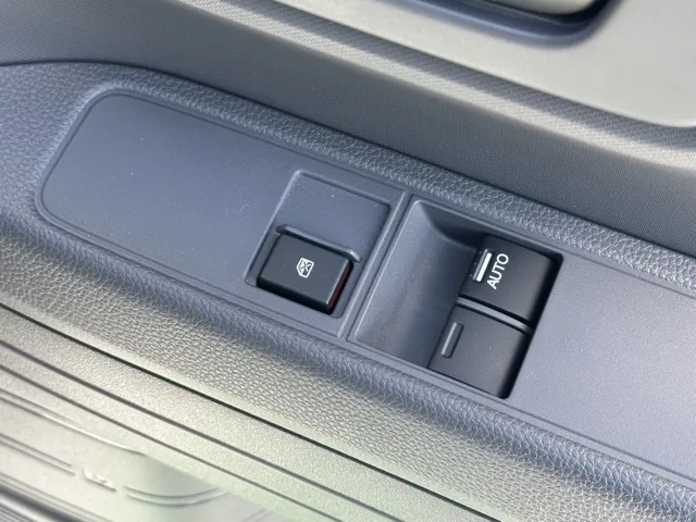 N-VAN(ホンダ)Gタイプ AT ４WD届出済未使用車 13