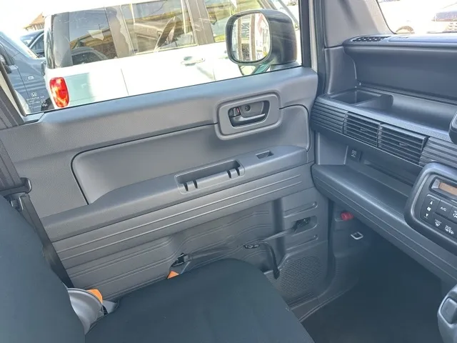 N-VAN(ホンダ)Gタイプ AT ４WD届出済未使用車 21