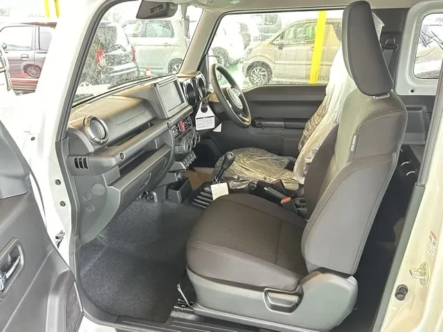 ジムニー(スズキ)ＸＣ ＭＴ車新車見本展示無 3