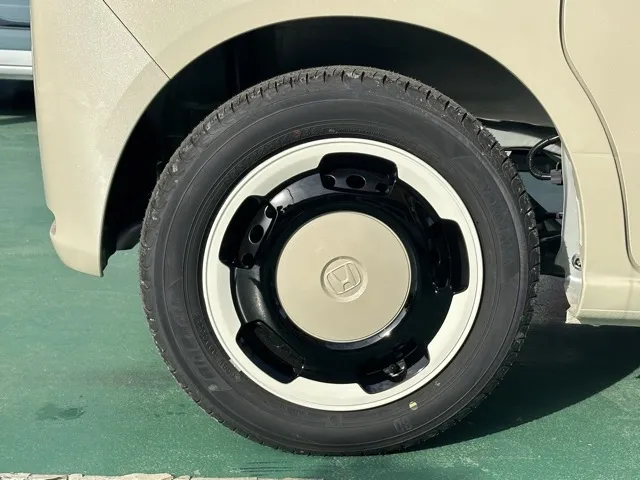 N-BOX(ホンダ)N-BOX ファッションスタイル コンフォートＰ届出済未使用車 13