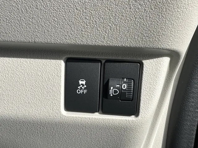 N-BOX(ホンダ)N-BOX ファッションスタイル コンフォートＰ届出済未使用車 16