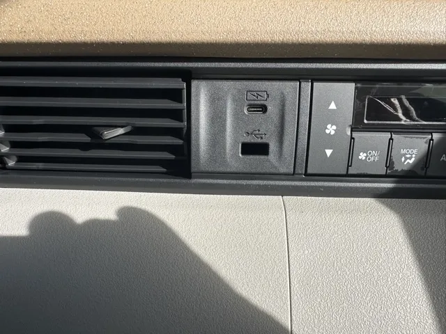 N-BOX(ホンダ)N-BOX ファッションスタイル コンフォートＰ届出済未使用車 19