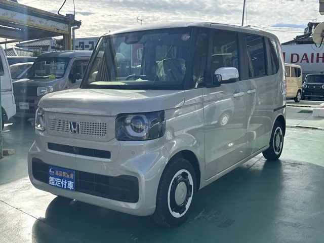 N-BOX(ホンダ)N-BOX ファッションスタイル コンフォートＰ届出済未使用車 1