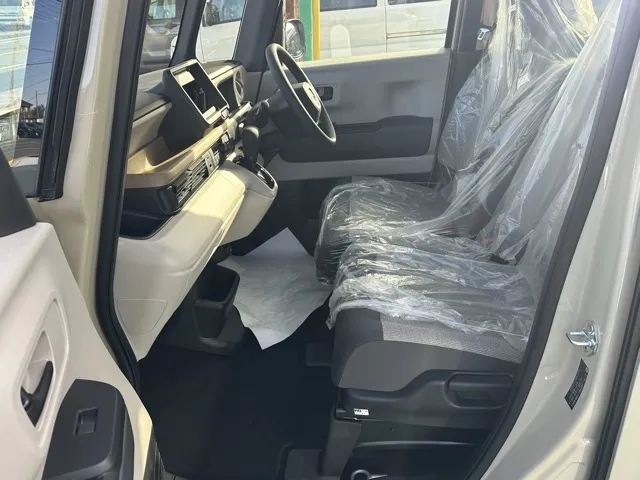 N-BOX(ホンダ)N-BOX ファッションスタイル コンフォートＰ届出済未使用車 3