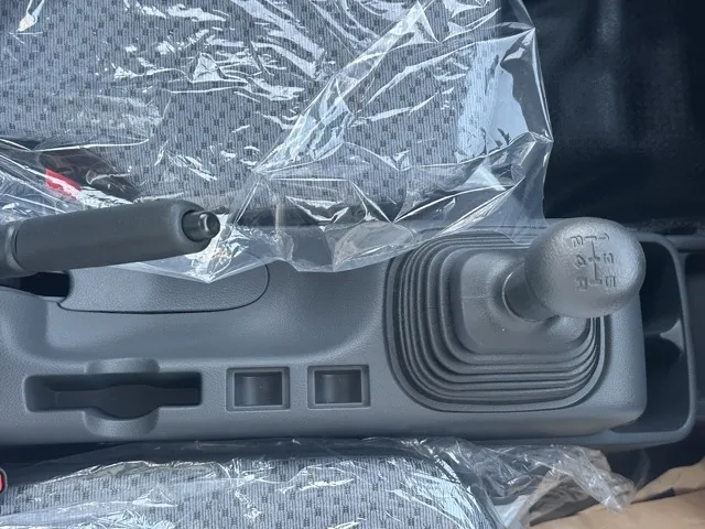 キャリートラック(スズキ)クリッパートラックDX 4WD MT届出済未使用車 18