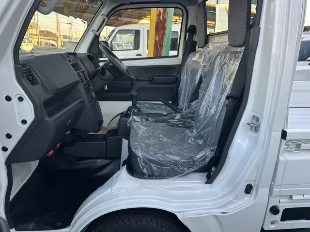 キャリートラック(スズキ)クリッパートラックDX 4WD MT届出済未使用車 3