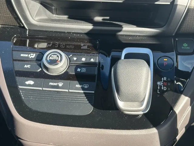 フリード(ホンダ)ハイブリッドB中古車 14