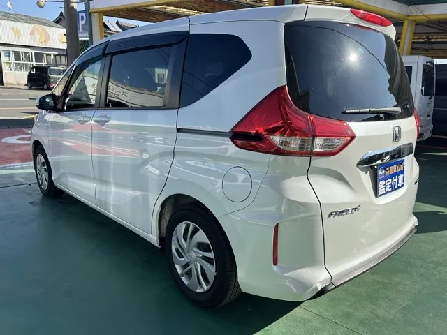 フリード(ホンダ)ハイブリッドB中古車 2