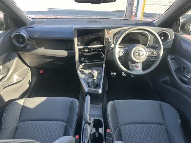 GRヤリス(トヨタ)RZ ４WD 6MT中古車 5