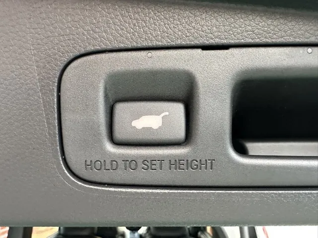 ステップワゴン(ホンダ)e・HEVスパーダ 7人登録済未使用車 17