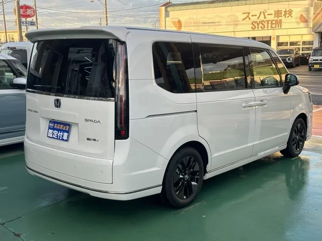 ステップワゴン(ホンダ)e・HEVスパーダ 7人登録済未使用車 18