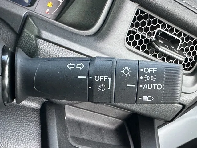 ステップワゴン(ホンダ)e・HEVスパーダ 7人登録済未使用車 24