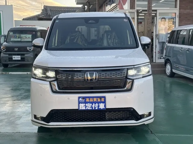 ステップワゴン(ホンダ)e・HEVスパーダ 7人登録済未使用車 29
