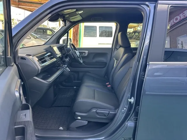 N-WGN(ホンダ)カスタムLターボ ホンダセンシング中古車 3