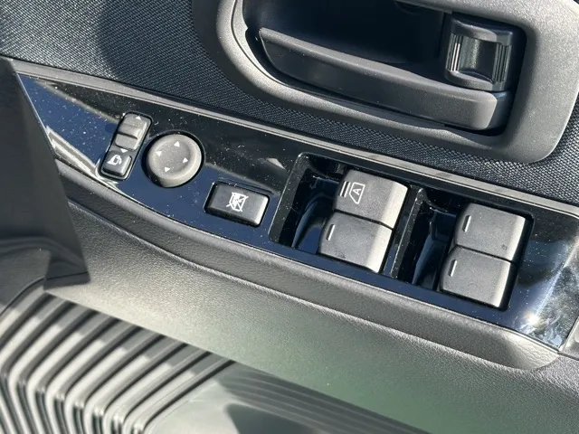 サクラ(ニッサン)X中古車 12