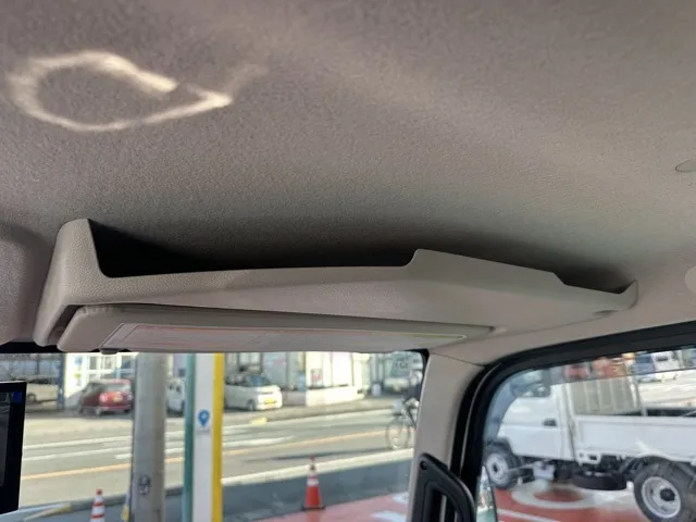 キャンター(三菱)全低床 平ボディ ２ｔ登録済未使用車 6