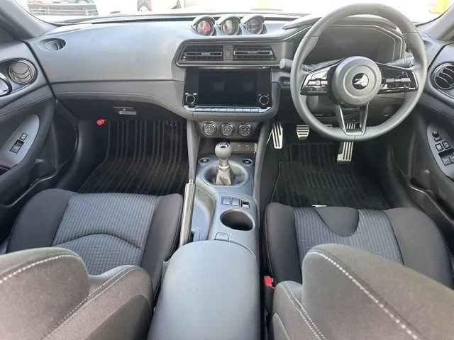 フェアレディZ(ニッサン)ベースグレード 6MT中古車 3