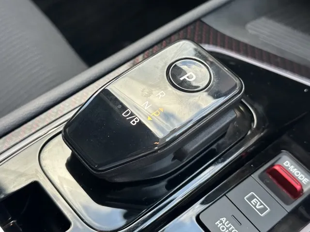 オーラ(ニッサン)ニスモ プロパイロット ナビ ワイヤレス充電中古車 16