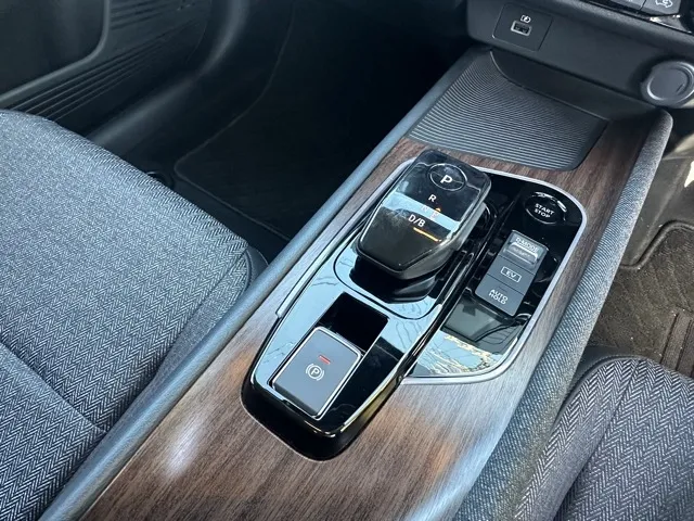 オーラ(ニッサン)G中古車 10