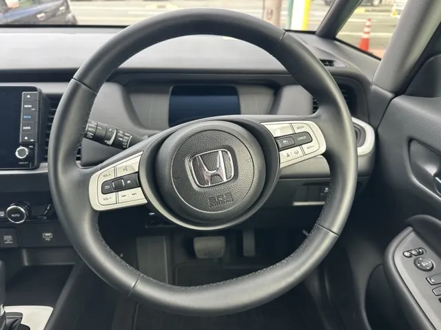 フィット(ホンダ)e：HEV ホームディーラ-試乗車 6