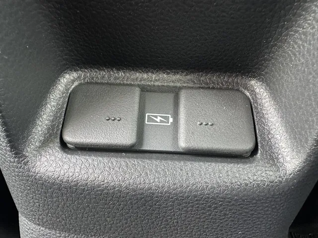 フィット(ホンダ)e：HEV ホームディーラ-試乗車 7