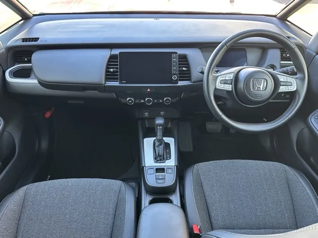 フィット(ホンダ)e：HEV ホーム中古車 5