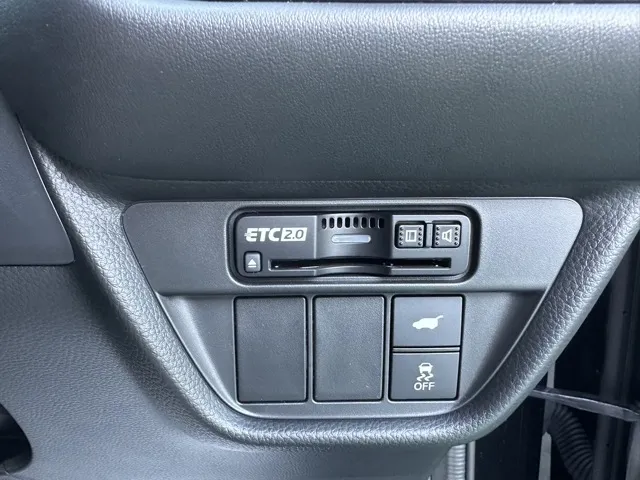 ZR-V(ホンダ)e：HEV Z登録済未使用車 14