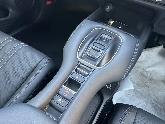 ZR-V(ホンダ)e：HEV Z登録済未使用車 16