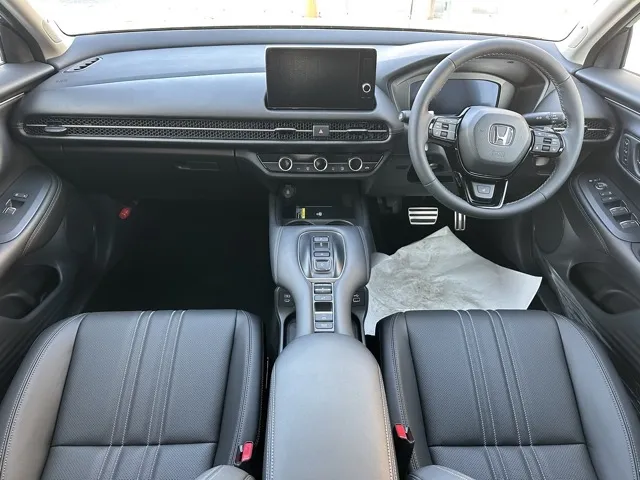 ZR-V(ホンダ)e：HEV Z登録済未使用車 6