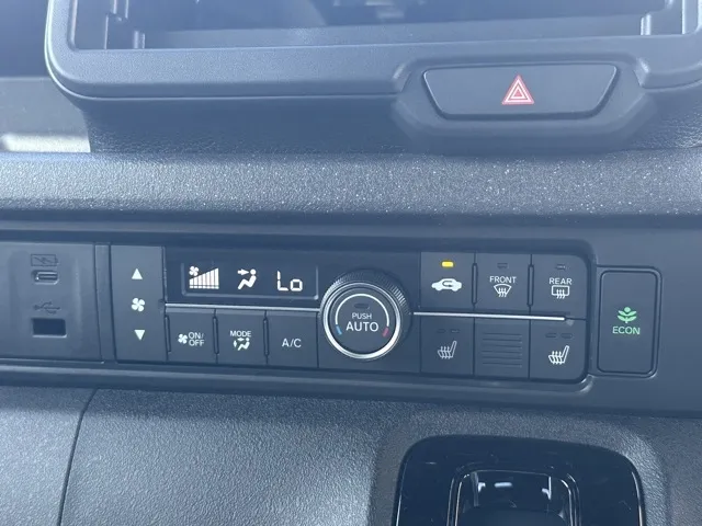 N-BOX(ホンダ)N-BOXカスタムターボ コーディネートスタイル届出済未使用車 17