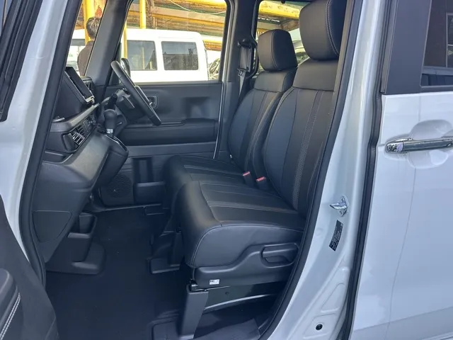 N-BOX(ホンダ)N-BOXカスタムターボ コーディネートスタイル届出済未使用車 3
