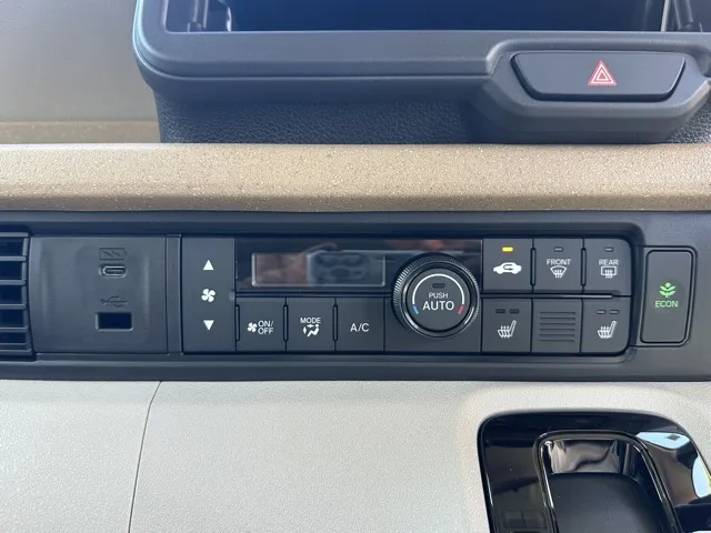 N-BOX(ホンダ)N-BOX ファッションスタイル コンフォートＰ届出済未使用車 19