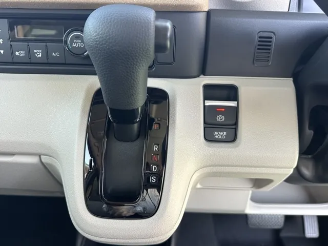 N-BOX(ホンダ)N-BOX ファッションスタイル コンフォートＰ届出済未使用車 20