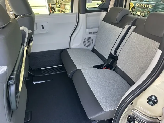 N-BOX(ホンダ)N-BOX ファッションスタイル コンフォートＰ届出済未使用車 4