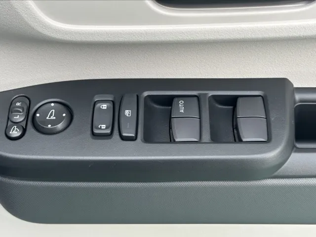 N-BOX(ホンダ)N-BOX ファッションスタイル コンフォートＰ届出済未使用車 15