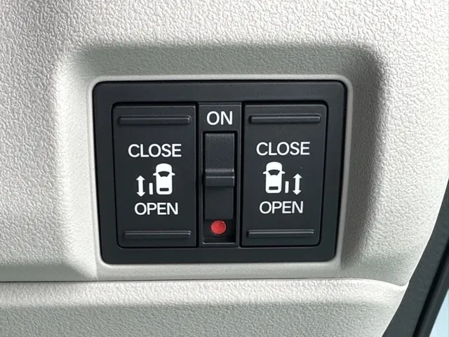 N-BOX(ホンダ)N-BOX ファッションスタイル コンフォートＰ届出済未使用車 21