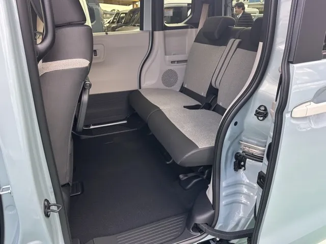 N-BOX(ホンダ)N-BOX ファッションスタイル コンフォートＰ届出済未使用車 4