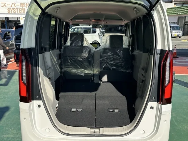 N-BOX(ホンダ)N-BOX コンフォートＰ届出済未使用車 11
