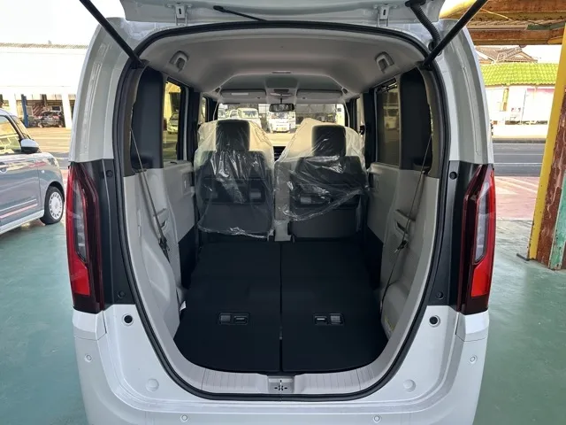 N-BOX(ホンダ)N-BOX コンフォートＰ届出済未使用車 11