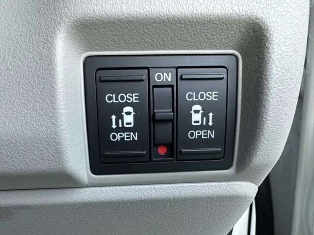 N-BOX(ホンダ)N-BOX コンフォートＰ届出済未使用車 16