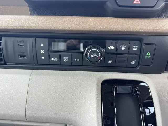 N-BOX(ホンダ)N-BOX コンフォートＰ届出済未使用車 22