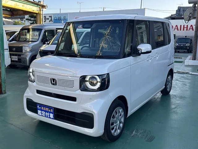N-BOX(ホンダ)N-BOX コンフォートＰ届出済未使用車 1
